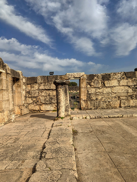 Capernaum - Synagogue 04