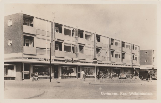 Ansichtkaart - Gorinchem, Kon. Wilhelminalaan (Uitg. v.B, G.poststempel vermoedelijk 1961)