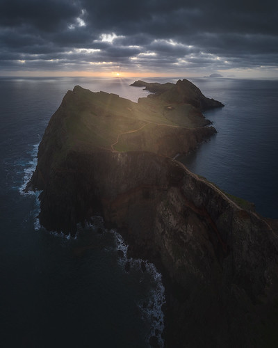Sunrise by remo.daut, Madeira, Portugal

madeira portugal sunrise island sunset sunlight sun ocean moody clouds