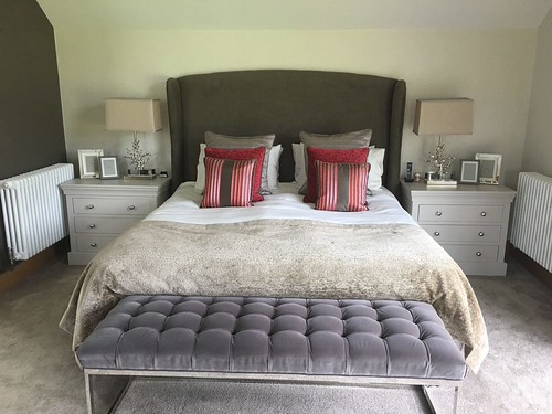 Fitted Bedrooms: Dreamy Storage Solutions | by kevinroperinteriors