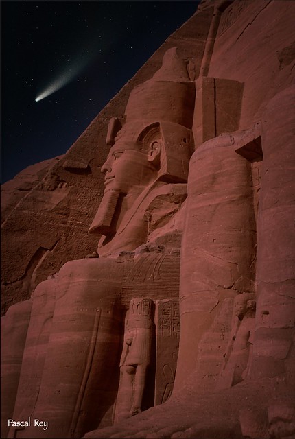 Ramses' magic in Abu Simbel. ou en V.O.: la bonne étoile de Ramsès!