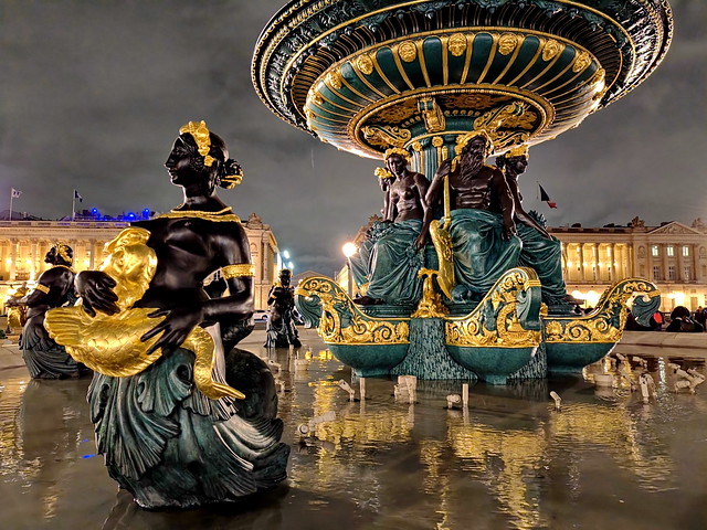 62 - Paris en décembre 2023 - fontaine des fleuves, Place de la Concorde