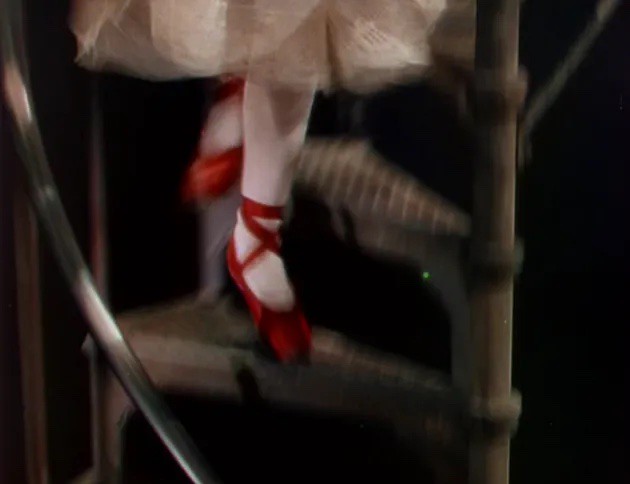 theredshoes