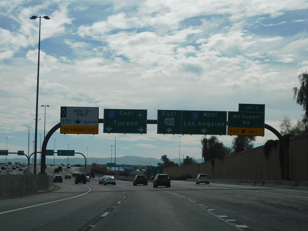I 10 Signs