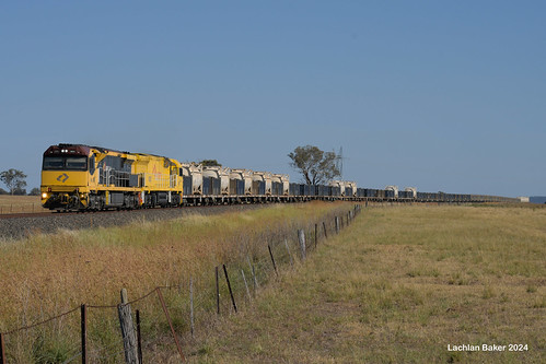 Mixed loading | by Lachlan Baker Photography
