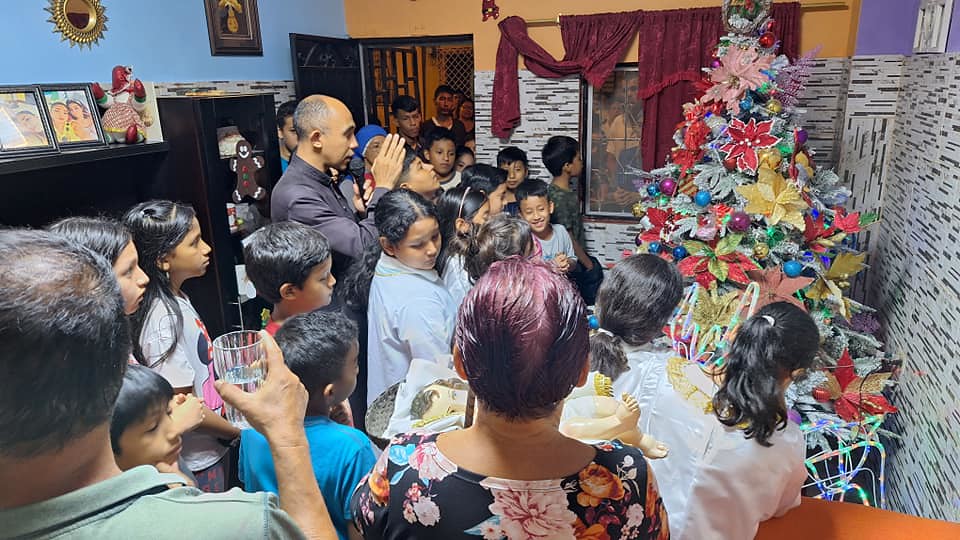 Ecuador - Posadas de la Parroquia San Padre Pio, Guayaquil
