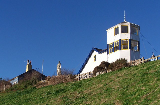 Tynemouth Voluntary Life Brigade watch tower and Collingwood's Monument