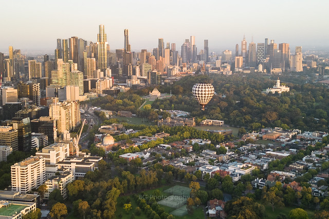 Hot Air Balloon Flight Over Melbourne City.