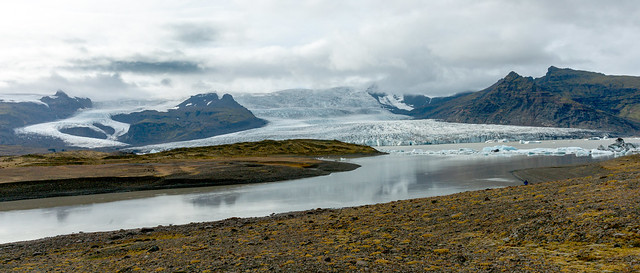 Extensive View of     Fjallsjokull Glacier and Icebergs Piling up at Jokulsarlon - Iceland 23