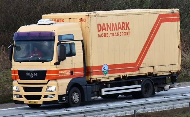 DK-MAN 18.360-Danmark Møbeltransport-XM 93 881