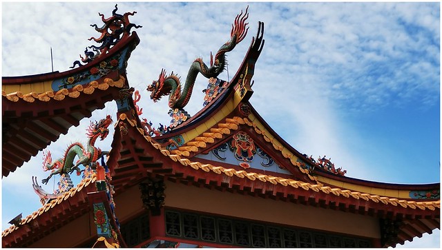 Chinese temple - double dragon