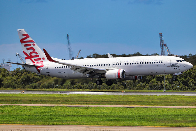 VH-YIA Boeing 737-8FE (WL)