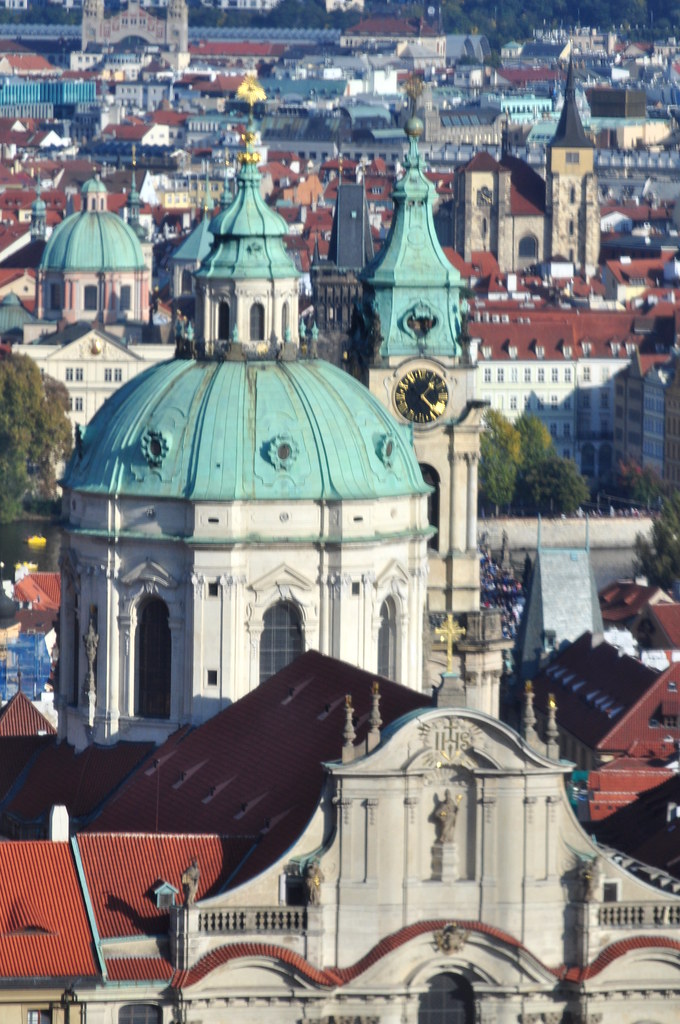 Vue sur l'église St Michel, Mala Strana,  Galerie nationale, Palais Schwarzenberg, Prague, République tchèque