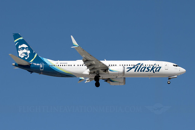 Alaska Airlines Boeing 737-9 Max N948AK