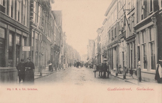 Ansichtkaart - Gorinchem Gasthuisstraat (Uitg. J.M. van Eck, ongelopen)