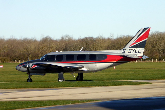 G-SYLL Piper PA-31-350 Chieftain c/n 31-7952102 Sywell 15Jan24