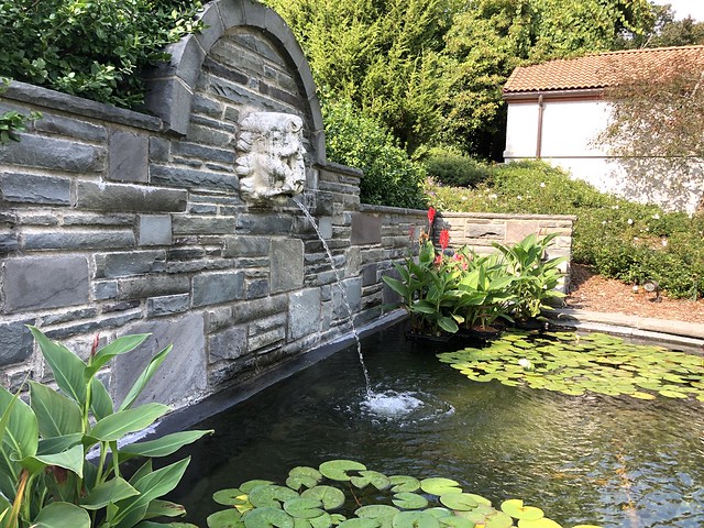 Villa Terrace water garden, Milwaukee