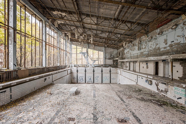 Verlassene Schwimmhalle in Prypjat/Tschernobyl