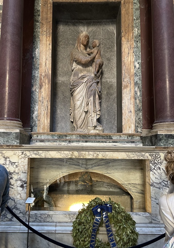 Rome, Pantheon interior - tomb of Raphael | The Pantheon is … | Flickr