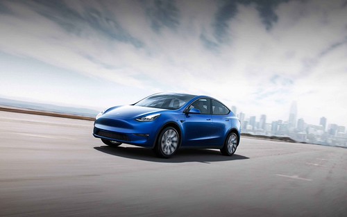 Tesla Model Y e Dacia Sandero: Um pódio inesperado mas coerente