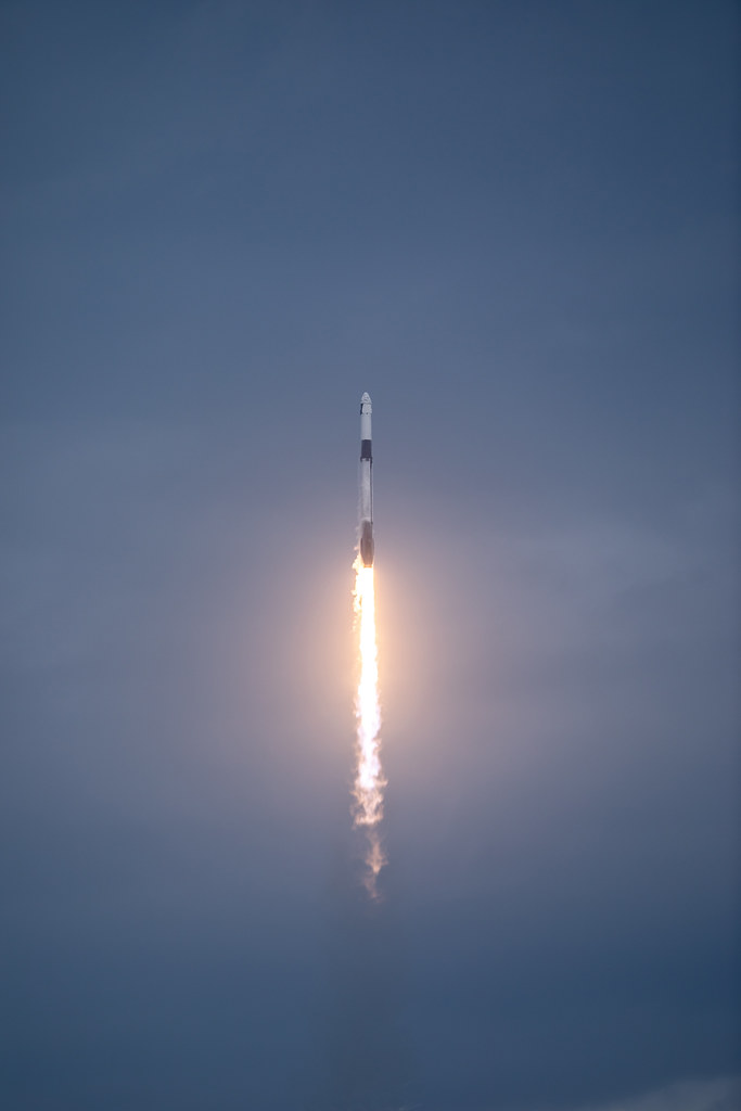 KSC-20240118-PH-CMS01_0029 | A SpaceX Falcon 9 rocket carryi… | Flickr