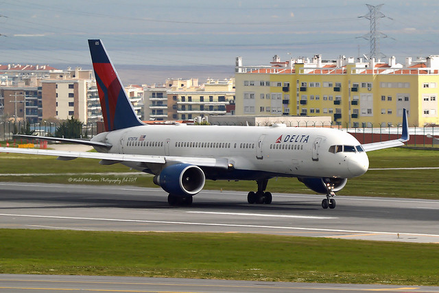 Delta Air Lines N718TW Boeing 757-231 Winglets cn/28486-869 