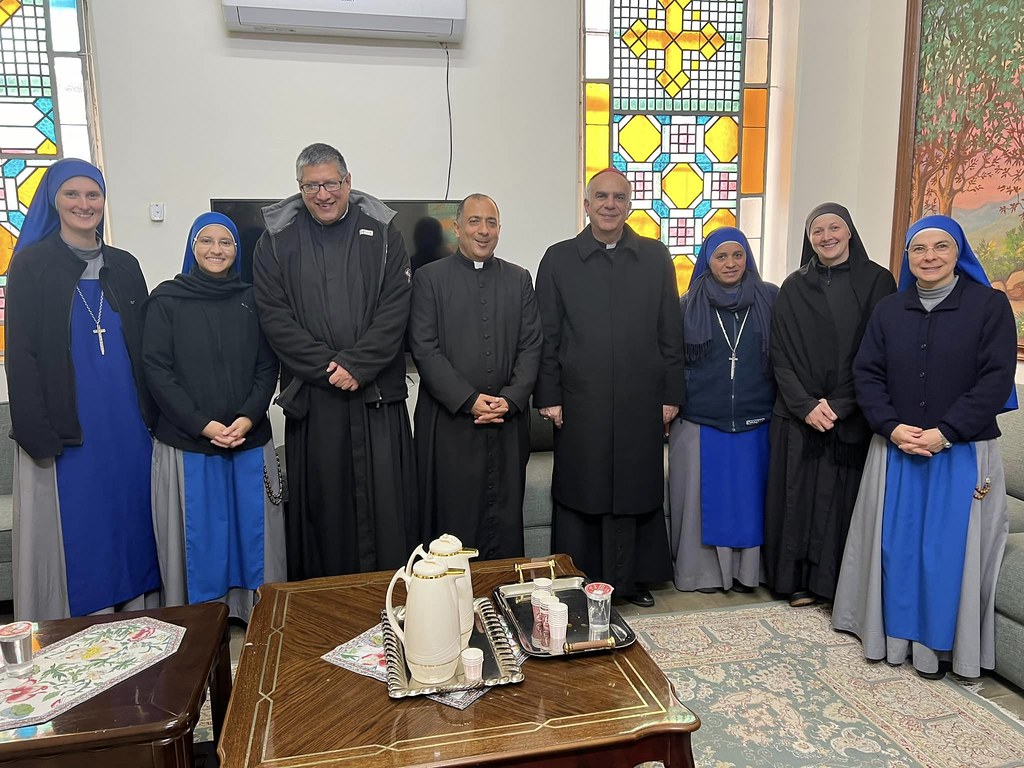 Jordania - Visita del Obispo Jamal D'aibes en Anjara