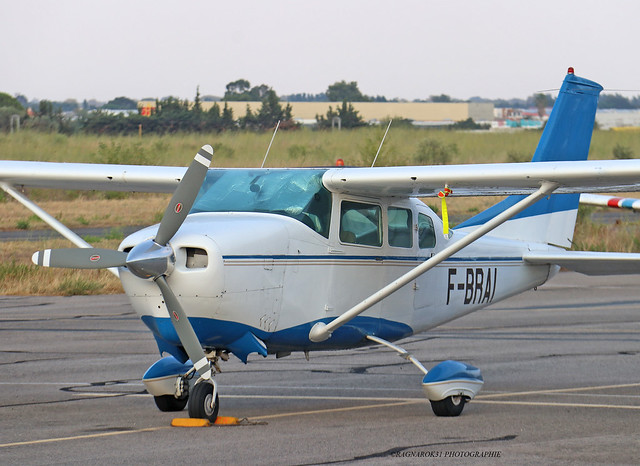 Cessna206_Private_F-BRAI-002