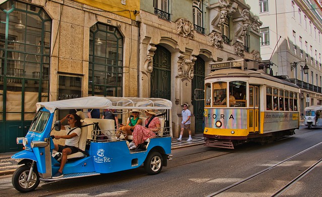 2023 - Portugal  - 513 - Lisbon - 118 of 125 - Transportation Options - Passing 140 Rua da Conceição