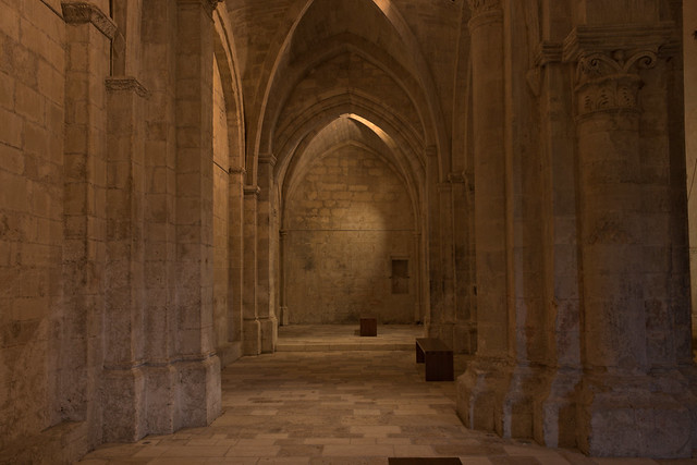 Salagon: Church interior