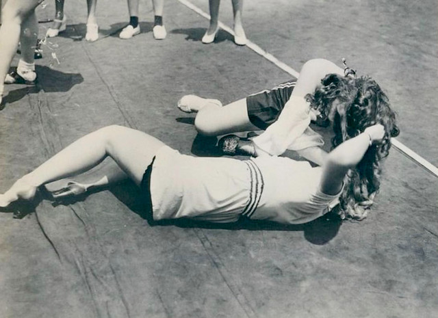 1950s Palisades Amusement Park Hair Pulling Contest