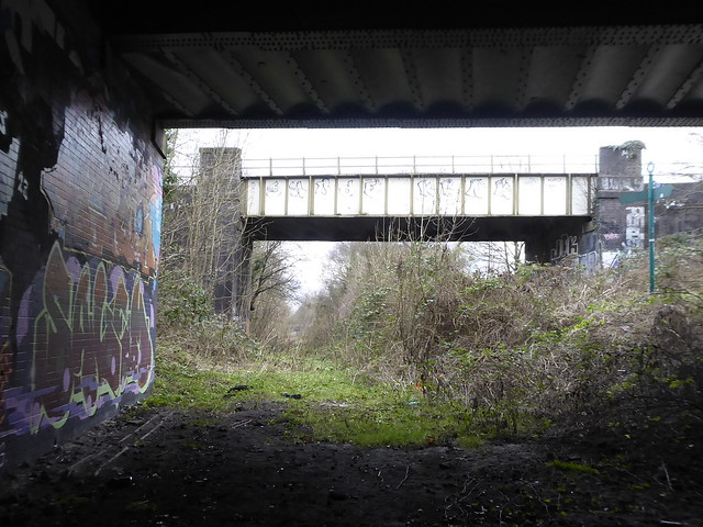 P2020713    Railway bridge below A34 Kingsway, Manchester    (former Fallowfield Loop Line)    January 2024