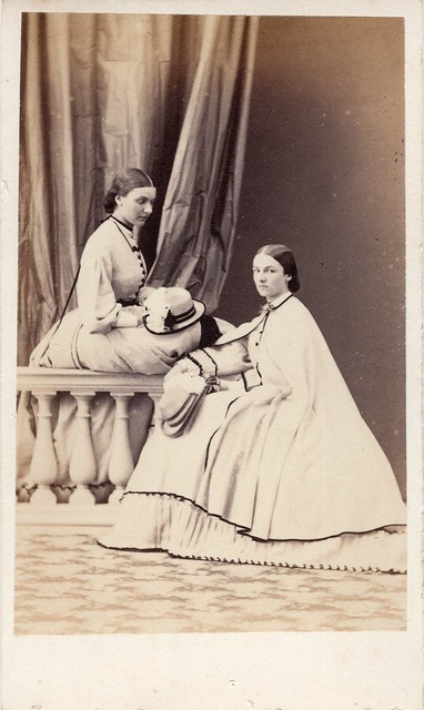 CDV Portrait of two young women - Italy - c.1865