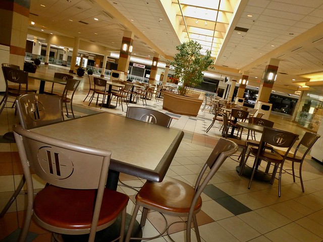 Final days of the Harrisburg Mall