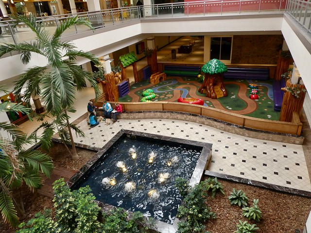 Final days of the Harrisburg Mall