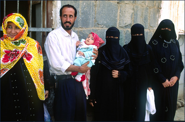 Yemen_Husband_Family001