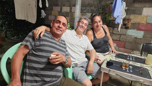 Hanging out with my cousins. Santa Clara, Cuba 2023 Danielito neighbourhood, Cuba