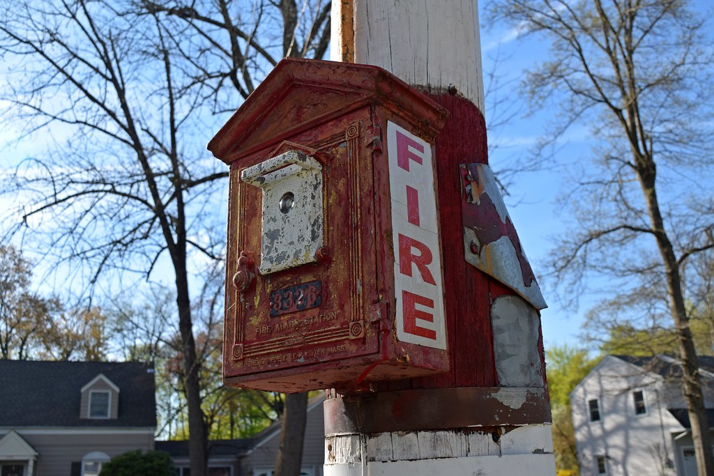 Gamewell fire alarm box in Ridgewood, New Jersey [05]
