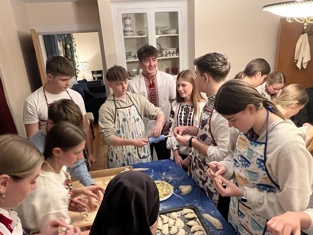 USA - Catecismo con tema ucraniana de adolescentes en Nueva Jersey
