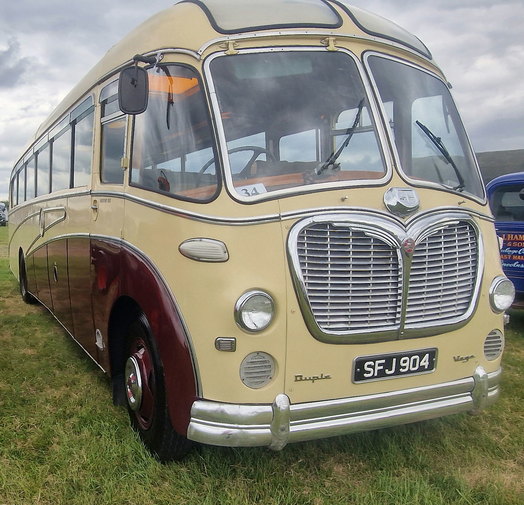 1967 Bedford duplex vega coach
