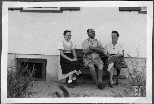 ArchivTappen40(4N)Album6H612 Gastgeber, Familie, Bruck an der Großglocknerstraße, 1950er