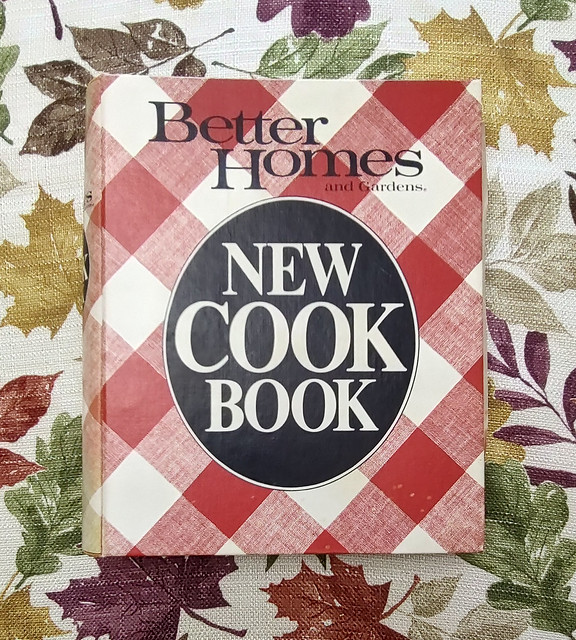Better Homes and Gardens New Cookbook, 1984 Edition