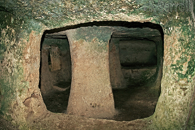 Tomba delle Clessidre - Necropoli S'Adde 'e Asile - Ossi
