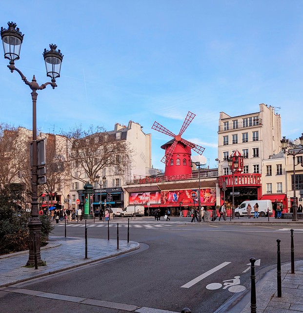 Paris / Moulin Rouge