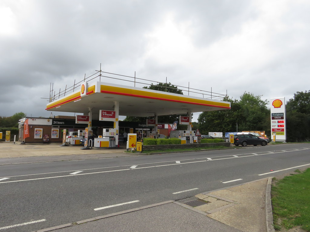 Shell Addlestone Shell - Ashdene Service Station, London Road, Hurst Green,… | Flickr