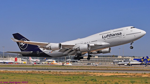 D-ABVY - Lufthansa - Boeing 747-430 - PMI/LEPA
