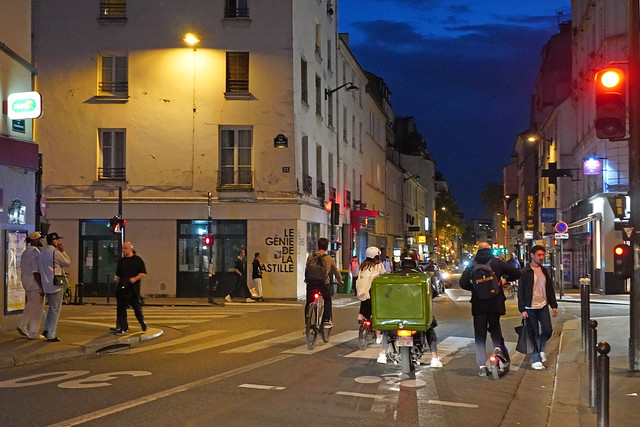 Rue de Charonne - Paris (France)