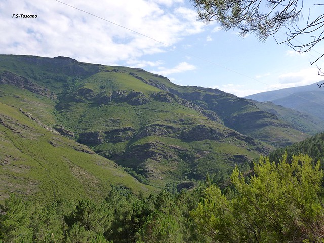 Serra dos Cabalos desde Paradapiñol 2. Lugo. Explore 31 I 2024.
