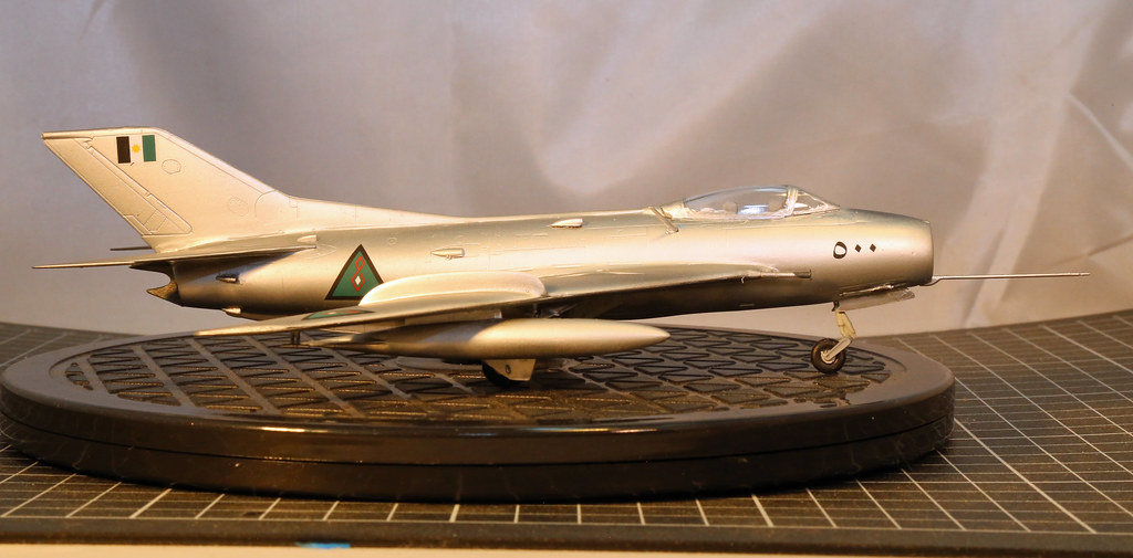 MiG-19S-47