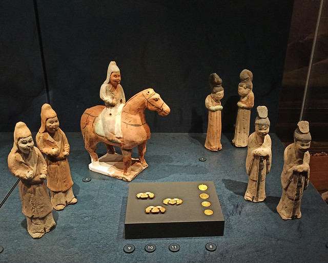 Nantes - Mongolian terracotta figurines